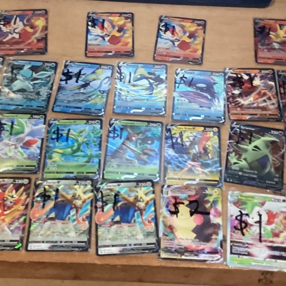 32 Pokémon V,Vmax,Vstar,and Gx card lot of 32 - Picture 1 of 15